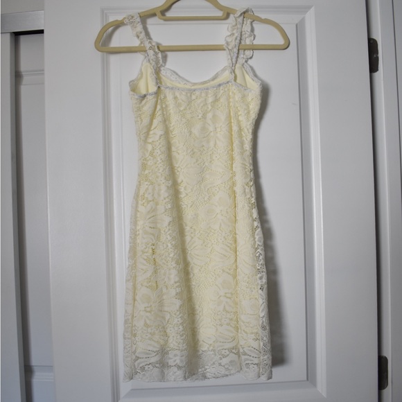 Stunning vintage 90s-inspired cream mini dress with floral lace overlay size M - Picture 4 of 5